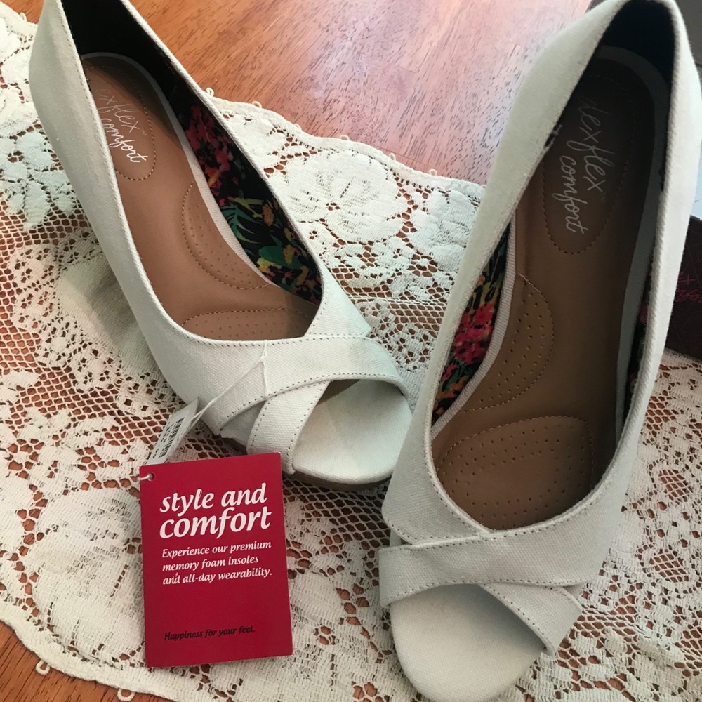 Deflex Comfort Wedge Heel with peek a boo toe
